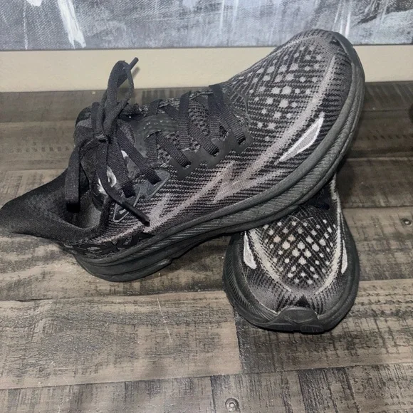 Hoka Clifton 9 women's training shoe SZ 6 - Picture 3 of 12